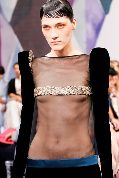 Look 36